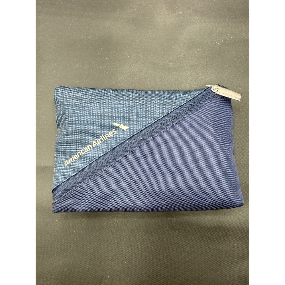 AMERICAN AIRLINES Amenity Kit Pouch Unisex Navy Blue Zippered Travel Bag OS